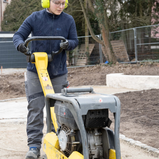 ( Bild: Christine Dierenbach/ / Amt für Kommunikation und Stadtmarketing ) Ein Tag mit Afrodite Karagiaba