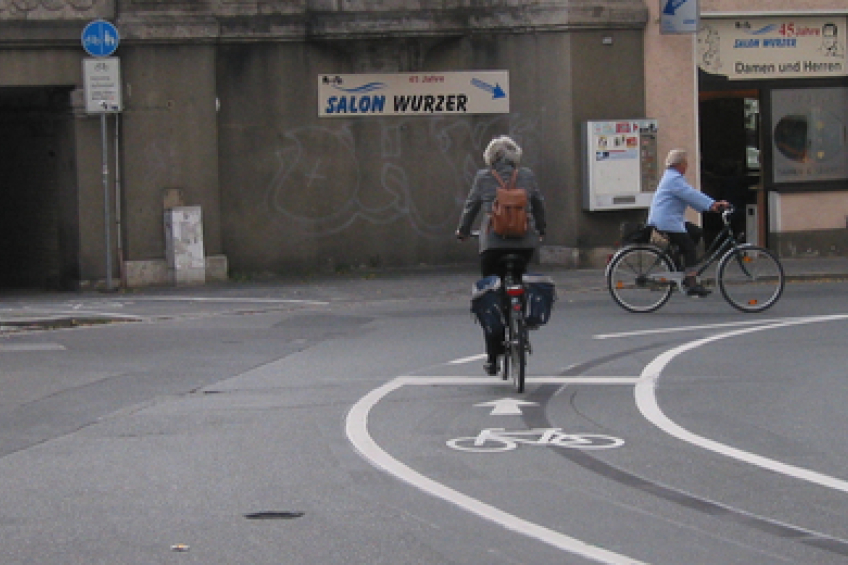 Bild © Hugo Walser Abbiegetasche, Tafelhofstraße, Bild © Hugo Walser