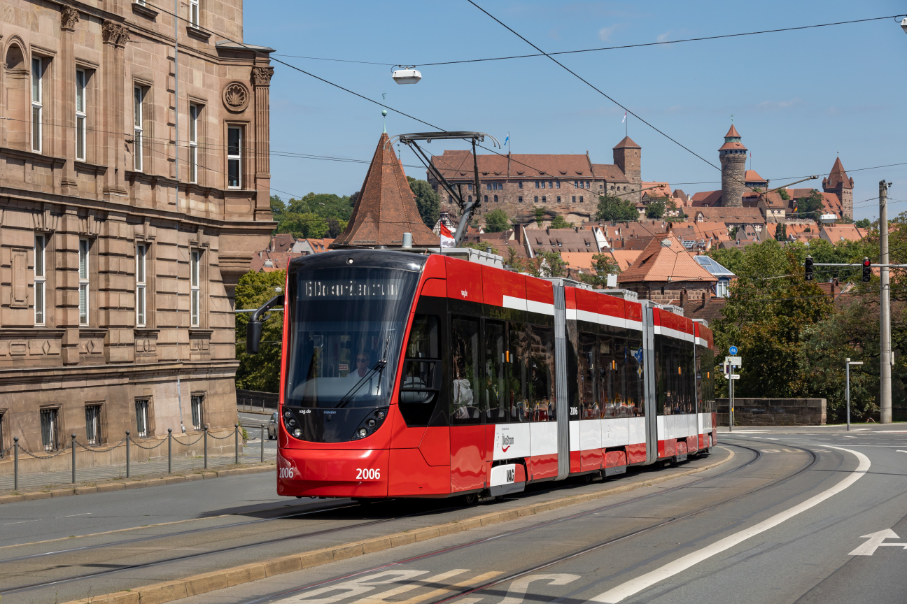 Bild © Ohne Bildnachweis Straßenbahn Hallertor, Bild © Ohne Bildnachweis