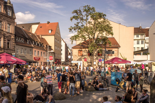 Besucher auf dem Klaragassenfest
