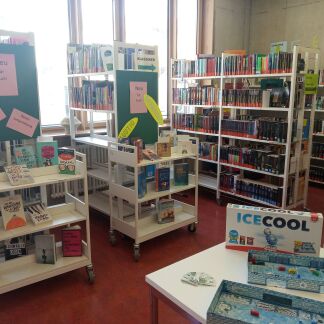 ( Bild: Barbara Rakoczy ) Eindrücke aus unserer Bibliothek
