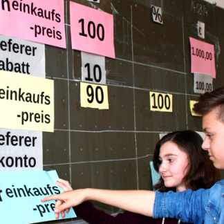( Bild: Monika Gropper / Stadt Nuernberg ) Wahlfach BWR
