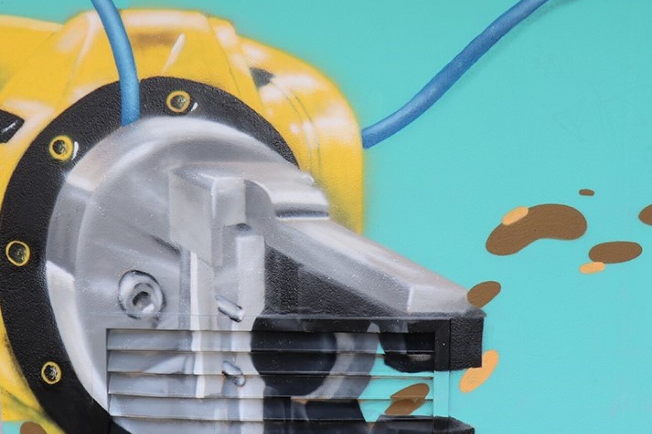 Bild © Wurst; Andreas Das neue Graffiti läuft um die Ecke des Kohlebunkers, Bild © Wurst; Andreas