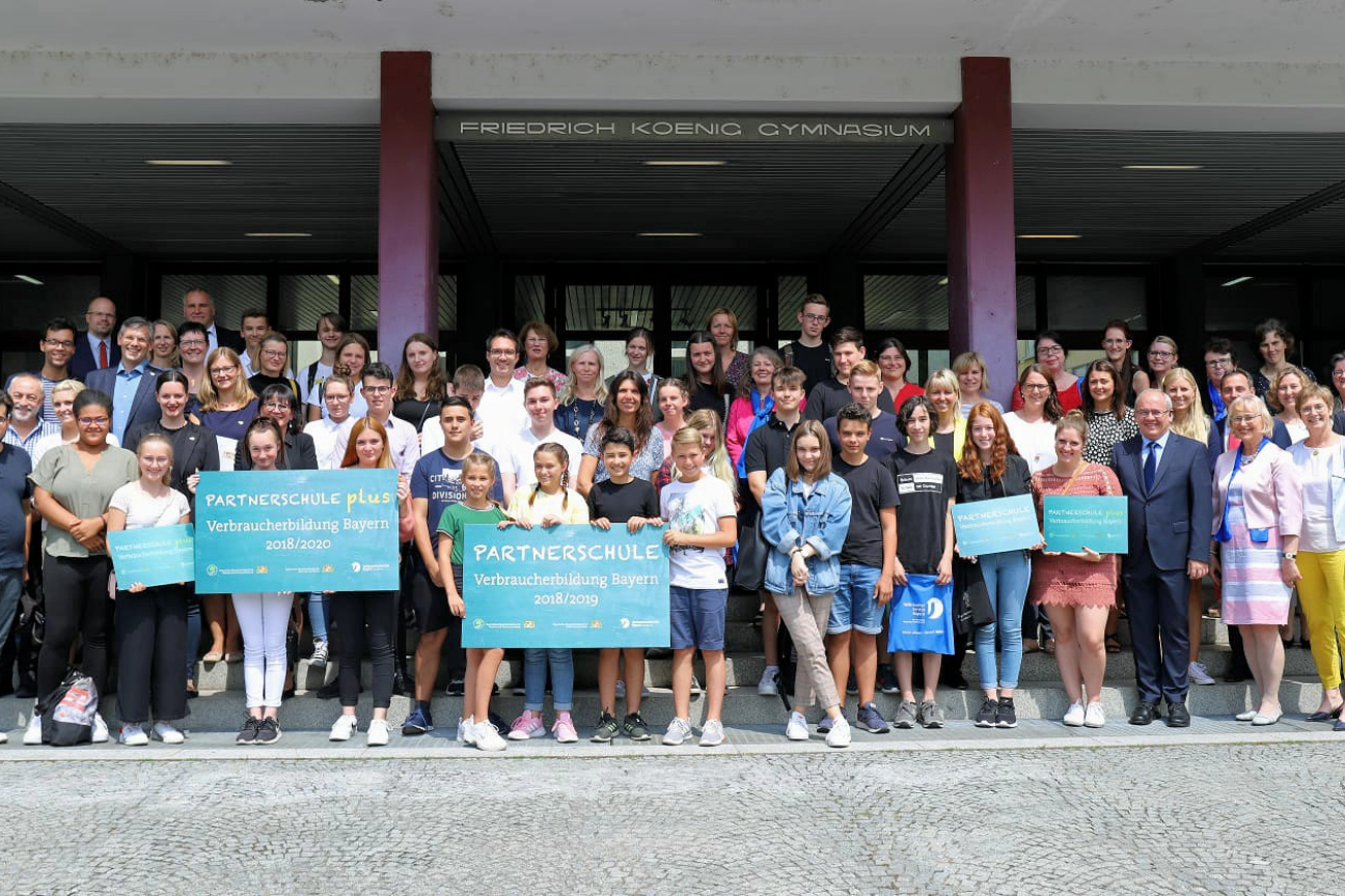 Auszeichnung durch Partnerschule 1, Bild © Alexander Singh / Stadt Nürnberg