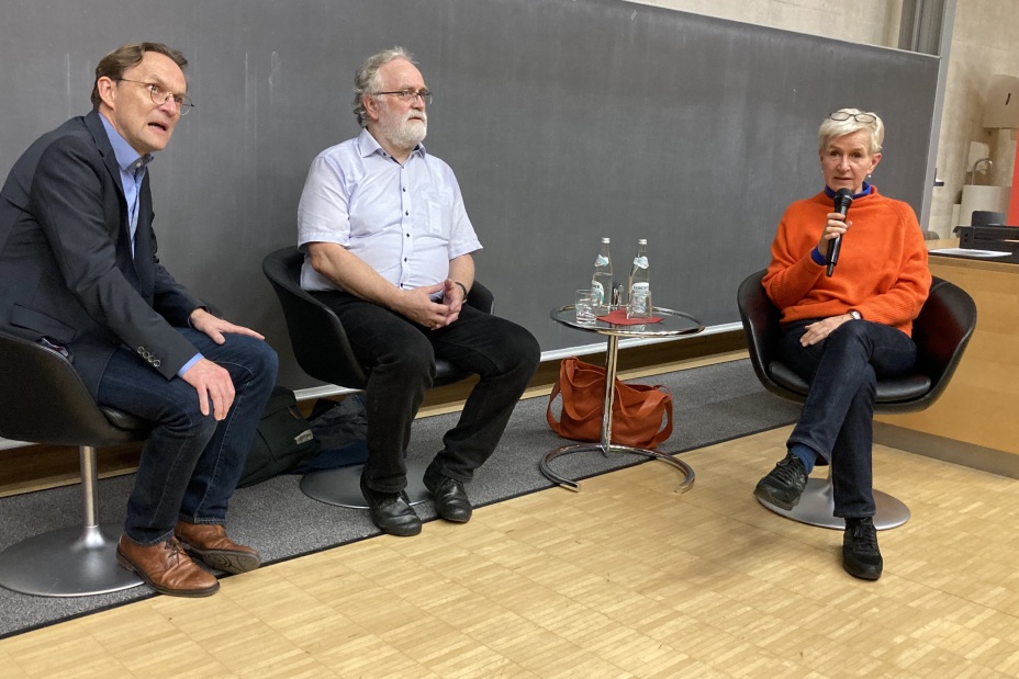 Podiumsgäste Frau Amtsleiterin SchB Ulrike Horneber, Prof. Dr. Werner Kuhlmeier, Prof. Dr. Karl Wilbers, Bild © Barbara Denker