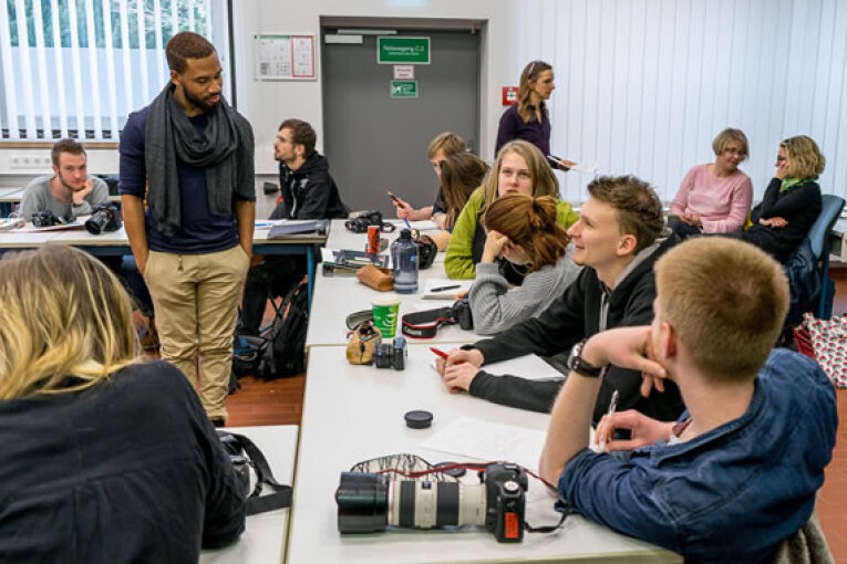 US-Fotograf trifft Nürnberger Foto-Lehrlinge