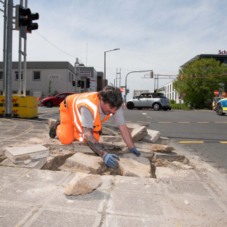 ( Bild: Christine Dierenbach / Amt für Kommunikation und Stadtmarketing ) : Jürgen Sindel und seine sechs Kollegen vom Sör-Bereitschaftsdienst