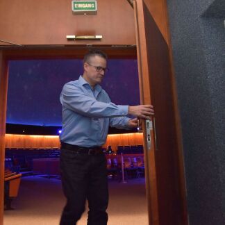 ( Bild: Christine Dierenbach / Stadt Nürnberg ) Ein Tag im Planetarium