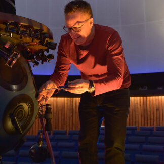 ( Bild: Christine Dierenbach / Stadt Nürnber ) Ein Tag im Planetarium