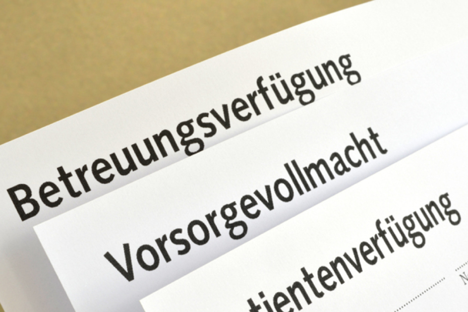 Drei Formulare mit den Überschriften Betreuungsverfügung, Vorsorgevollmacht, Patientenverfügung.