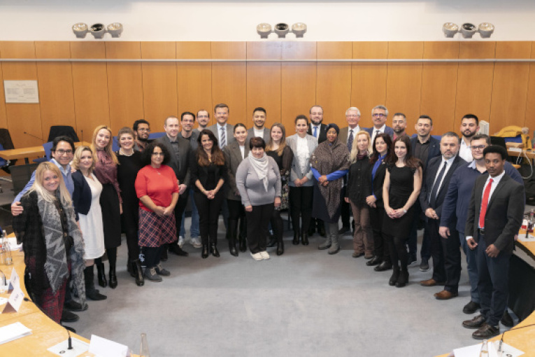 Gruppenbild Integrationsrat 2022-2028 bei der konstituierenden Sitzung vom 12.01.2023