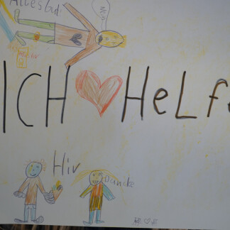 ( Bild: Kulturladen Loni-Übler-Haus / Thusneldaschule Nürnberg ) Aktion im Rahmen der Wochen gegen Rassismus