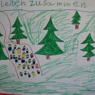 ( Bild: Kulturladen Loni-Übler-Haus / Thusneldaschule Nürnberg ) Aktion im Rahmen der Wochen gegen Rassismus