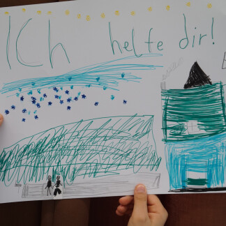 ( Bild: Kulturladen Loni-Übler-Haus / Thusneldaschule Nürnberg ) Aktion im Rahmen der Wochen gegen Rassismus