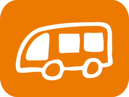 Das Bild zeigt ein orange·farbenes Recht·eck mit runden Ecken. In dem Recht·eck ist ein weißer Bus. Der Bus steht für: Ausflüge und Ferien·fahrten.