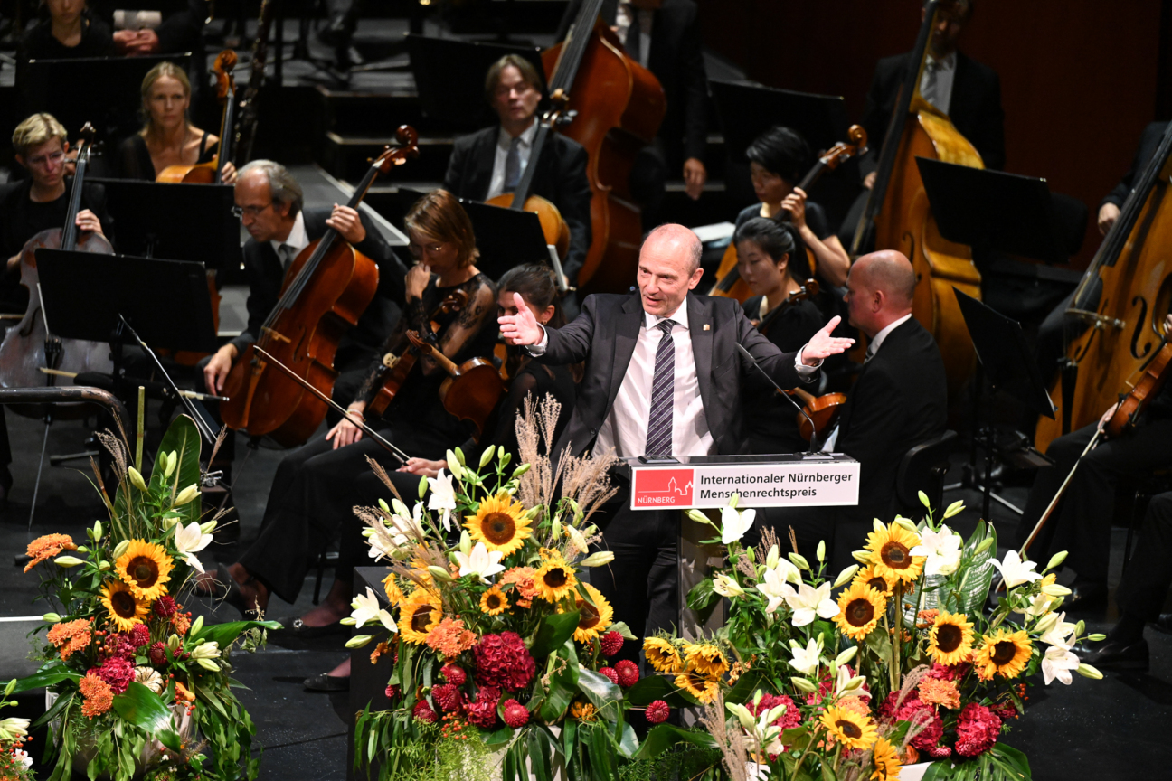 Verleihung Internationaler Menschenrechtspreis an Malcolm Bidali, Image © Christine Dierenbach / Stadt Nürnberg