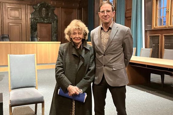 Charlotte Knobloch und Prof. Dr. Alexander Korb, der Leiter des Memoriums.