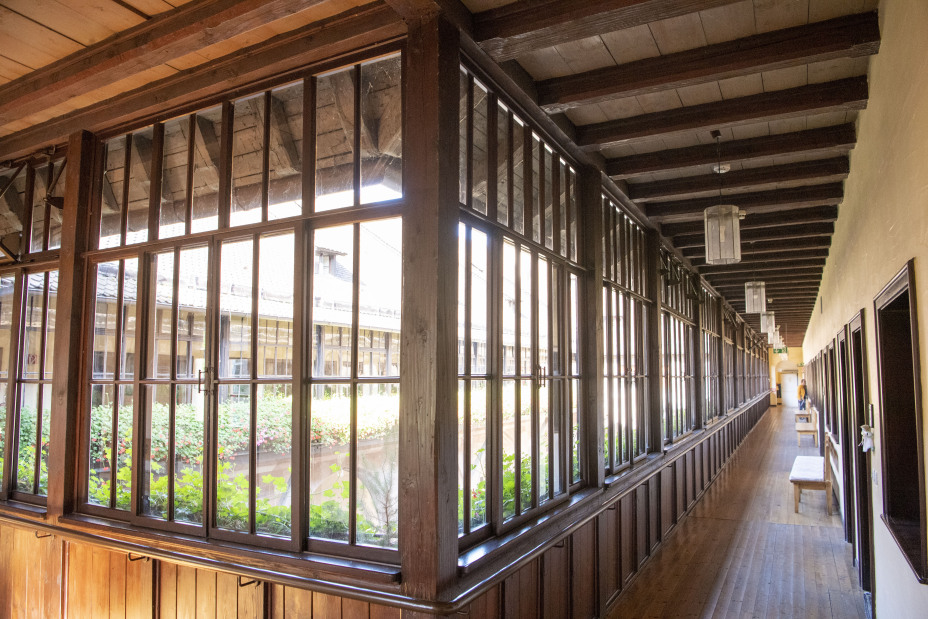 Bild © RENESCHWERDTEL.COM / RENE SCHWERDTEL Laubengang im HGS, Bild © RENESCHWERDTEL.COM / RENE SCHWERDTEL