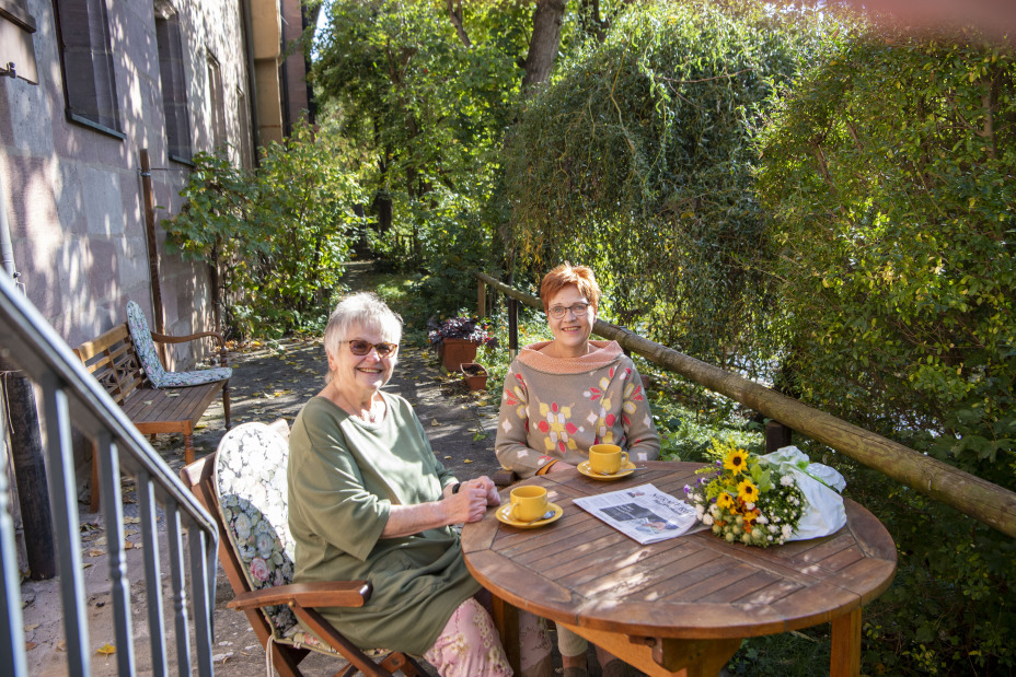 Bild © RENESCHWERDTEL.COM / RENE SCHWERDTEL Bewohnerinnen des Heilig-Geist-Spital beim Kaffeetrinken., Bild © RENESCHWERDTEL.COM / RENE SCHWERDTEL