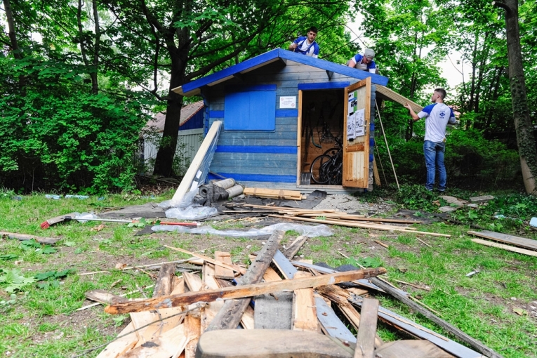 Mitarbeiter der Firma Schulte und Schmidt beim Corporate Volunteering Day 2014 in der Oase