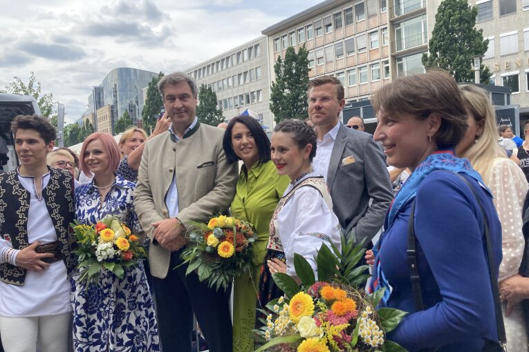 Ministerpräsident Markus Söder und Nürnbergs Oberbürgermeister Marcus König beim Deutsch-Rumänischen Sommerfest 2023