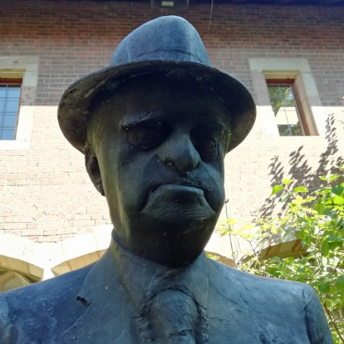 Hermann Kesten Statue © D.Groß / Amt für Internationale Beziehungen