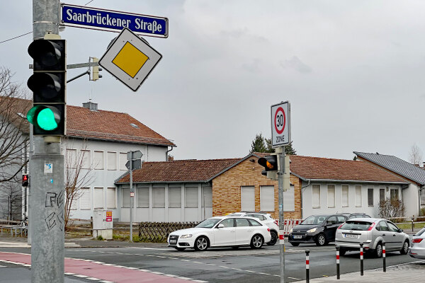 Saarbrückener Straße - Zone 30