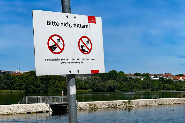 Schild Bitte nicht füttern