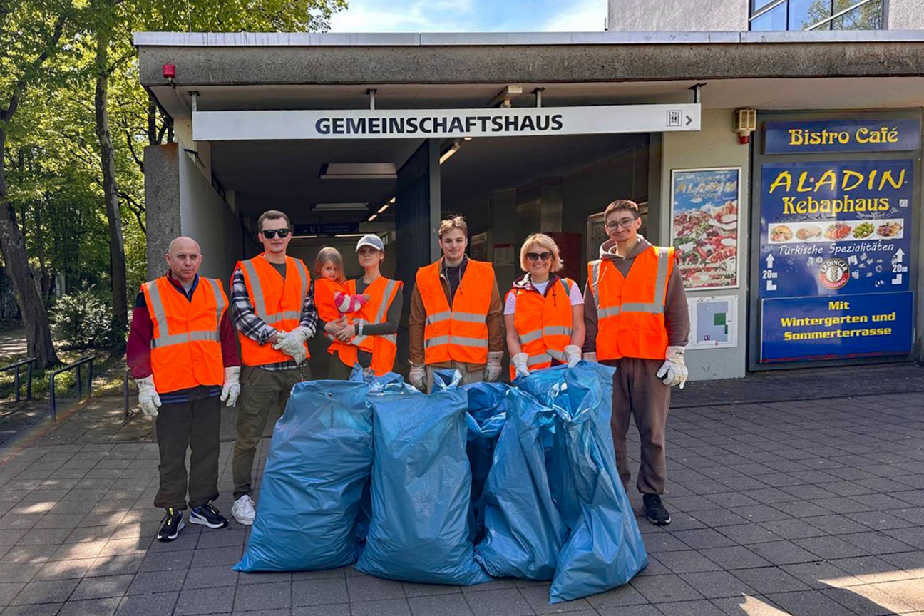 Bild © David Shevskiy Kehrd-wärd-Aktion in Langwasser, Bild © David Shevskiy