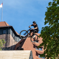 Rider im Burg-Parcours