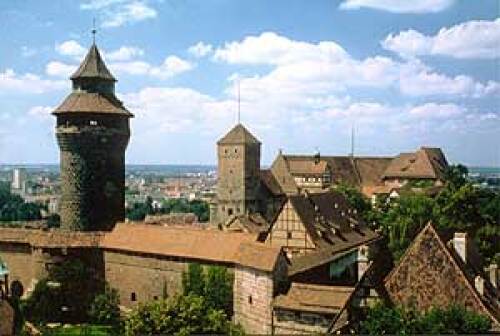 Die Nürnberger Burg mit dem Sinwellturm © Bild: Stadt Nürnberg