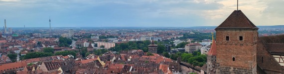 Panorama der Stadt Nürnberg, gesehen vom Wachturm der Burg