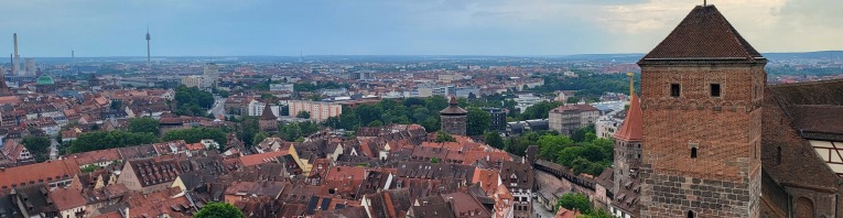 Panorama der Stadt Nürnberg, gesehen vom Wachturm der Burg