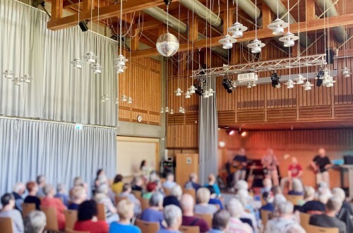 Saal Konzert Diskokugel © Stadt Nürnberg