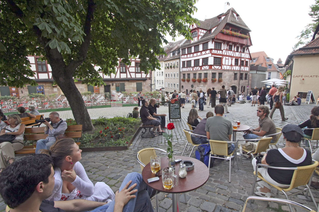 Bild © Uli Kowatsch / CTZ Nürnberg Tiergärtnertorplatz im Sommer., Bild © Uli Kowatsch / CTZ Nürnberg
