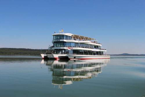 © Erlebnisschifffahrt Brombachsee, Lux- Werft u. Schifffahrt GmbH Schiff auf dem Brombachsee © Erlebnisschifffahrt Brombachsee, Lux- Werft u. Schifffahrt GmbH
