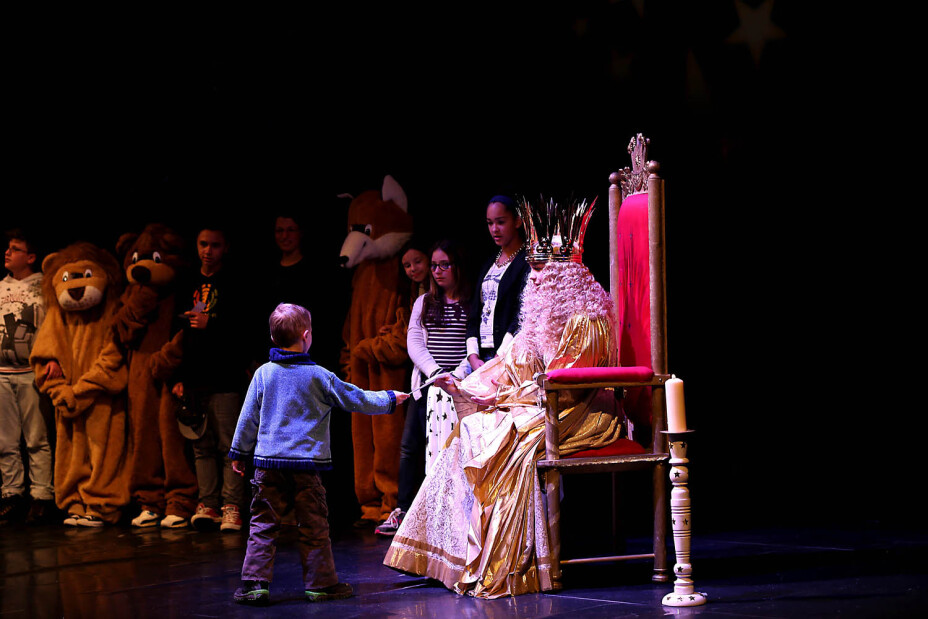 Bild © Ohne Bildnachweis Märchengestalten bevölkern das Sternenhaus., Bild © Ohne Bildnachweis