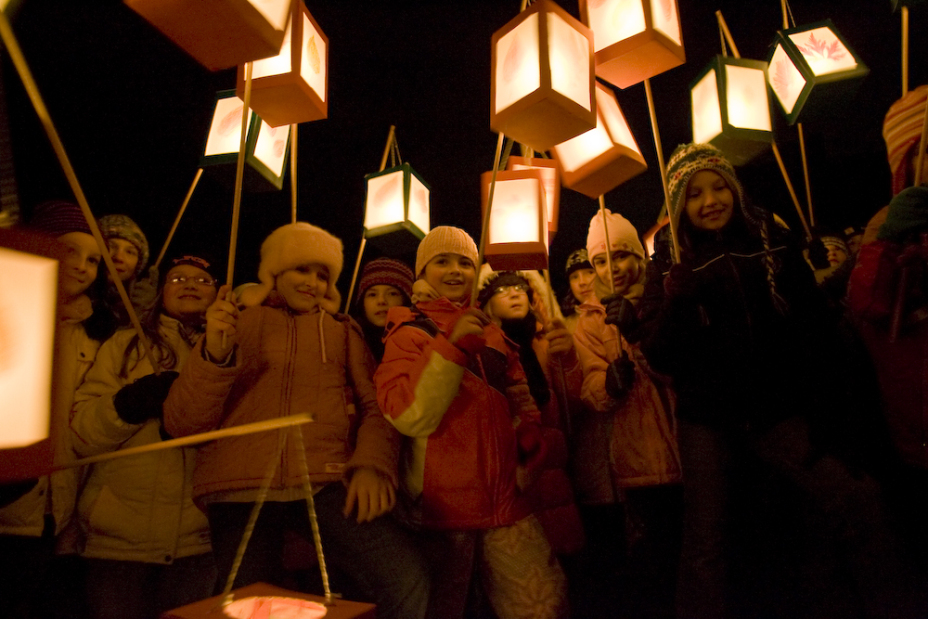 Bild © Ralf Schedlbauer / Stadt Nürnberg Lichterzug der Nürnberger Schüler zum Ölberg., Bild © Ralf Schedlbauer / Stadt Nürnberg