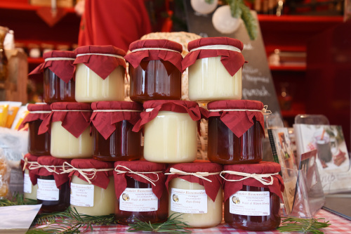 Honiggläser am Stand von Original Regional