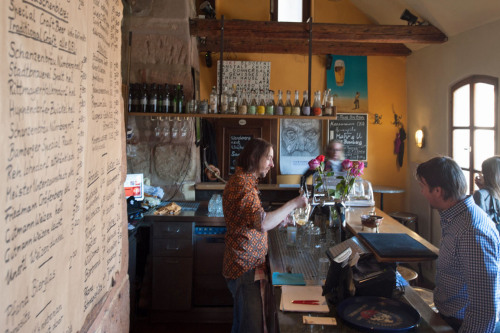 Bierausschank im Bieramt Wanderer am Tiergärtnertorplatz