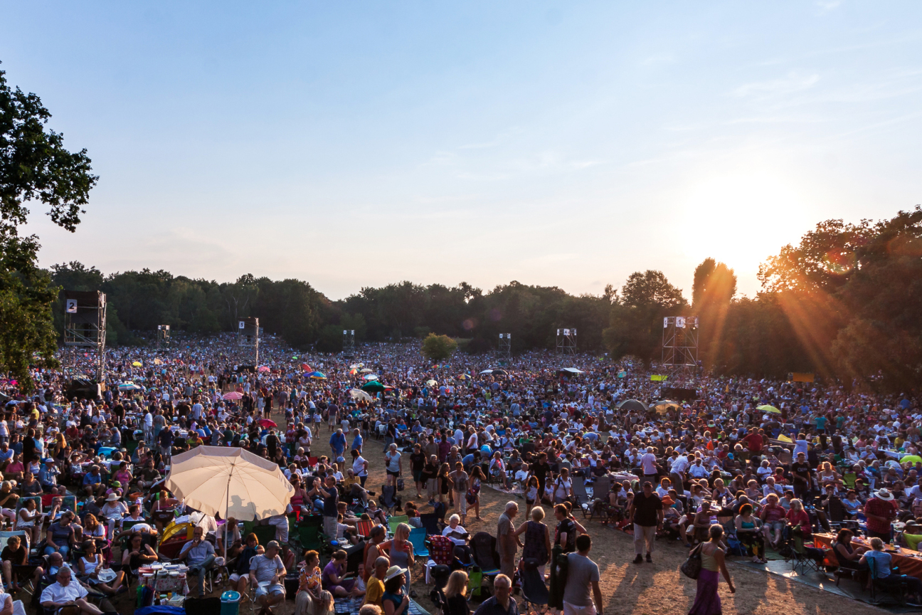 Bild © bild_copyright Abends auf dem Klassik Open Air im Luitpoldhain., Bild © bild_copyright
