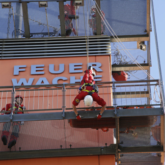 ( Bild: Christina Bleisteiner / Stadt Nürnberg ) Tag der offenen Tür 2017 auf der Feuerwache 5