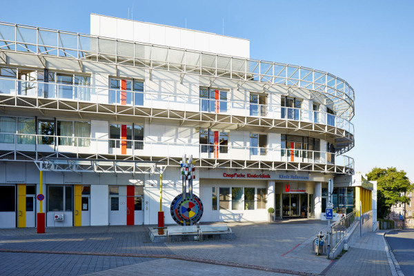 Außenansicht der Klinik Hallerwiese - Cnopfsche Kinderklinik