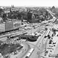 Blick auf den Plärrer während der U-Bahn-Bauarbeiten im Jahr 1