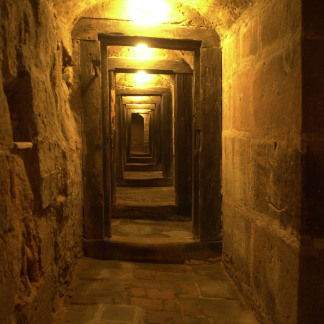 ( Bild: Stadt Nürnberg ) Lochgefängnisse, Gang