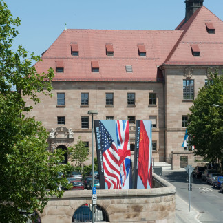 ( Bild: Christine Dierenbach / Stadt Nürnberg ) Justizgebaeude Ostbau