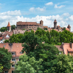 Stadtansicht mit Kaiserburg, Sebalduskirche und Laufer Turm