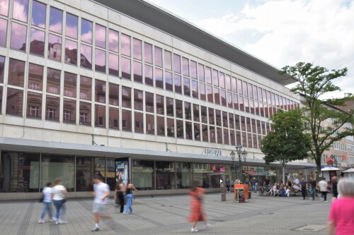 Das leerstehende Kaufhof-Gebäude in der Nürnberger Innenstadt.
