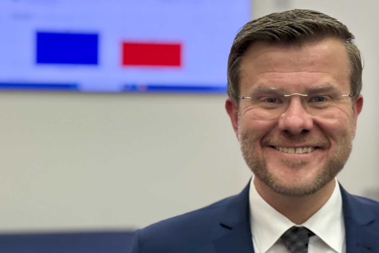 Marcus König bei der Stichwahl am 22. März 2026 im Presse-Club Nürnberg.